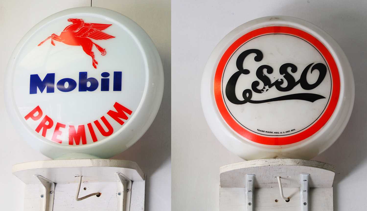 Lot 4 - A 'Mobil Premium' petrol pump globe