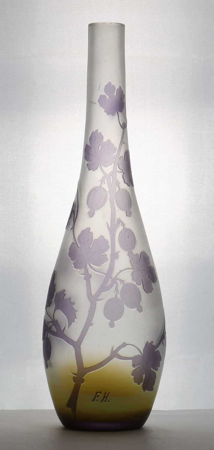 Lot 247 - A cameo glass vase