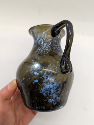 Lot 230 - A group of trailed glassware