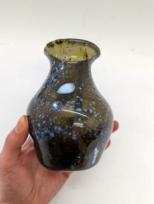 Lot 230 - A group of trailed glassware