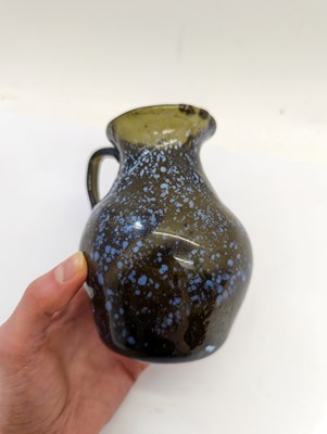 Lot 230 - A group of trailed glassware