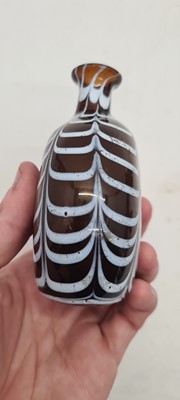 Lot 230 - A group of trailed glassware
