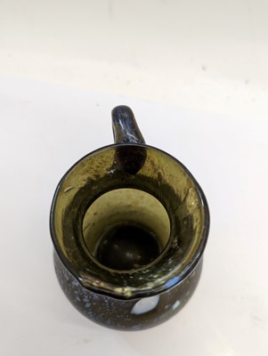 Lot 230 - A group of trailed glassware