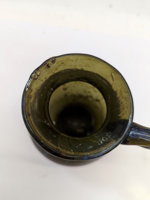Lot 230 - A group of trailed glassware