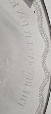 Lot 197 - An engraved glass bowl