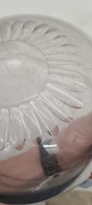 Lot 197 - An engraved glass bowl
