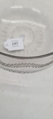 Lot 197 - An engraved glass bowl