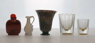 Lot 263 - A Venetian 'Calcedonio' glass footed cup