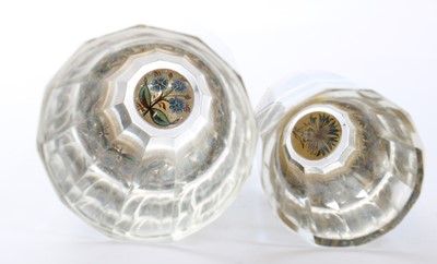 Lot 263 - A Venetian 'Calcedonio' glass footed cup