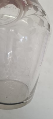 Lot 199 - A group of glass tableware