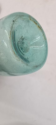 Lot 199 - A group of glass tableware