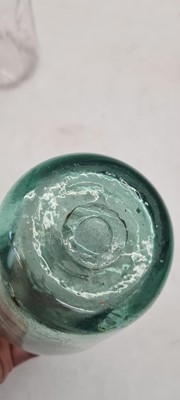 Lot 199 - A group of glass tableware