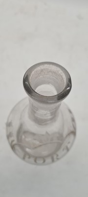 Lot 199 - A group of glass tableware