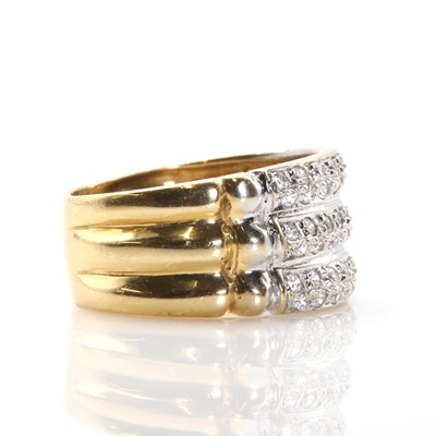 Lot 88 - An 18ct gold and cubic zirconia dress ring