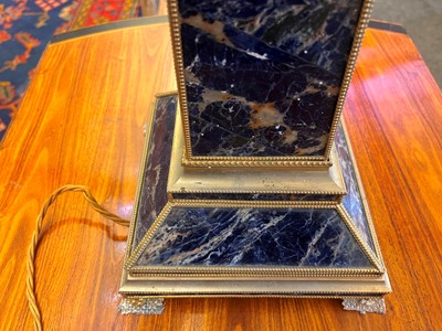 Lot 116 - A lapis lazuli table lamp