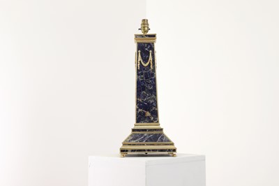Lot 116 - A lapis lazuli table lamp