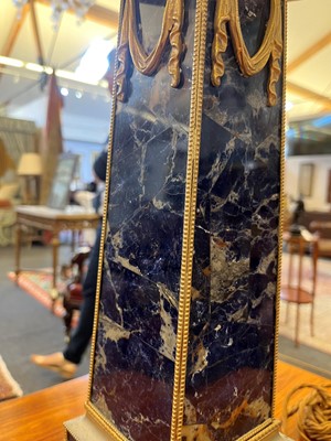 Lot 116 - A lapis lazuli table lamp