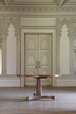 Lot 27 - ☘ A Regency rosewood pedestal centre table