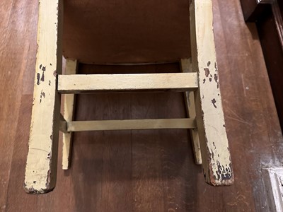 Lot 73 - ☘ A pair of Sheraton-style painted shield-back chairs