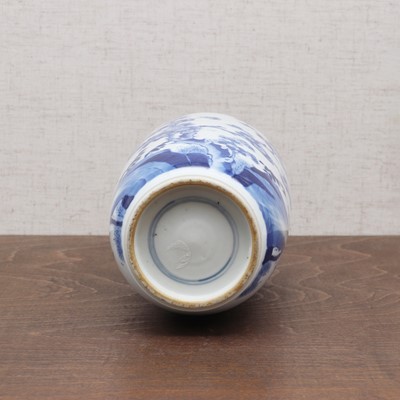 Lot 341 - A Chinese blue and white vase