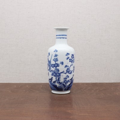 Lot 341 - A Chinese blue and white vase