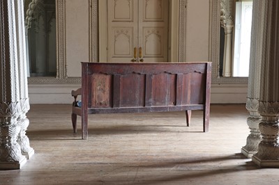 Lot 75 - A George III oak and mahogany crossbanded settle