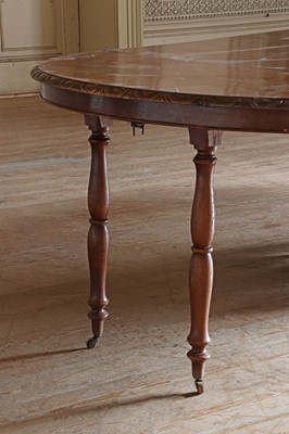 Lot 72 - ☘ An oak oval extending pedestal dining table