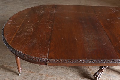 Lot 72 - ☘ An oak oval extending pedestal dining table