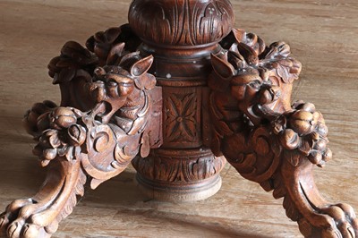 Lot 72 - ☘ An oak oval extending pedestal dining table