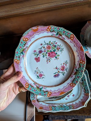 Lot 277 - ☘ An extensive famille rose dinner service