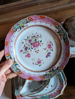 Lot 277 - ☘ An extensive famille rose dinner service