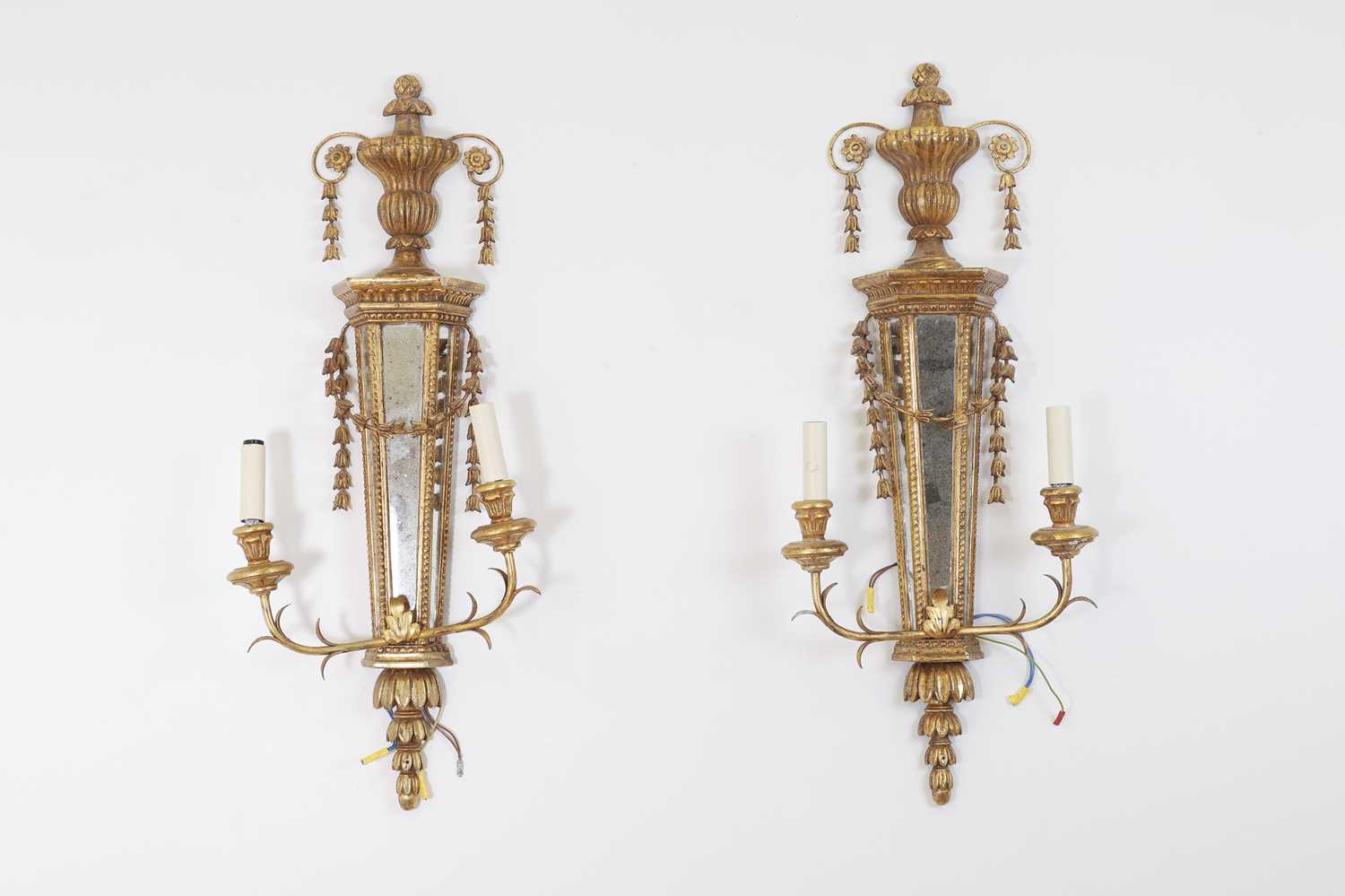 Lot 188 - A pair of George III-style wall lights