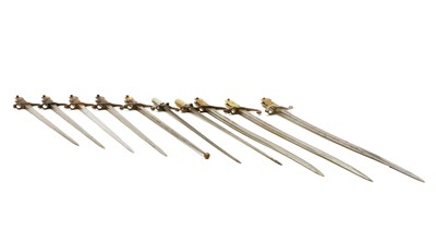 Lot 82 - A collection of bayonets