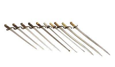 Lot 82 - A collection of bayonets
