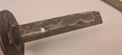 Lot 21 - A Japanese wakizashi