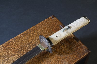 Lot 21 - A Japanese wakizashi