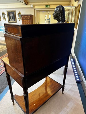 Lot 19 - A George III Sheraton Period mahogany bonheur-du-jour