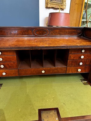 Lot 19 - A George III Sheraton Period mahogany bonheur-du-jour