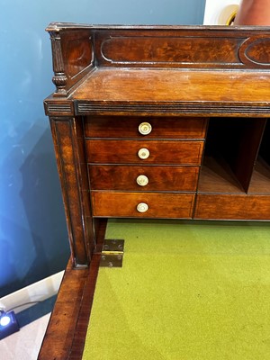 Lot 19 - A George III Sheraton Period mahogany bonheur-du-jour