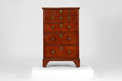 Lot 33 - A George I walnut 'bonnet' chest