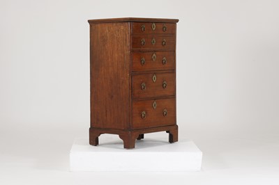 Lot 33 - A George I walnut 'bonnet' chest