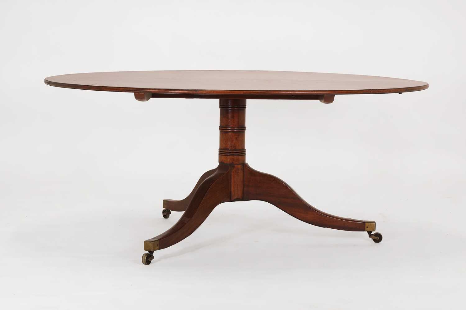 Lot 53 - A George III mahogany breakfast table