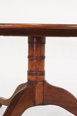 Lot 53 - A George III mahogany breakfast table
