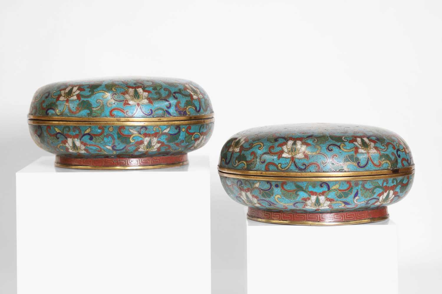 Lot 90 - A pair of cloisonné boxes and covers