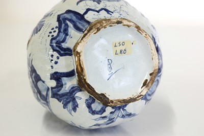 Lot 37 - A delft tin-glazed earthenware double gourd vase