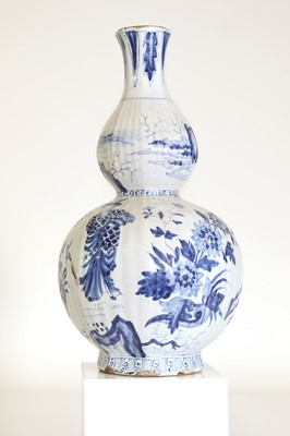 Lot 37 - A delft tin-glazed earthenware double gourd vase
