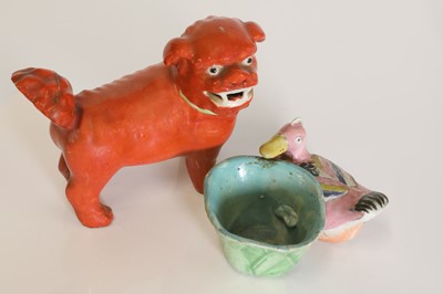 Lot 15 - Two export porcelain pieces