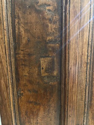 Lot 356 - A walnut 'sedile a pozzetto' chair