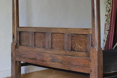 Lot 21 - An oak tester bed