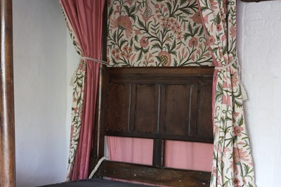Lot 21 - An oak tester bed
